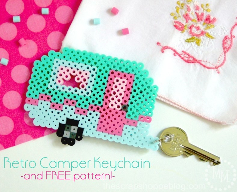 retro-camper-keychain